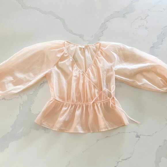 Levi's - 3/4 Sleeve, Vneck, Side Tie, Light Peach Colour, Boho, Top, Size XS - Picture 2 of 8